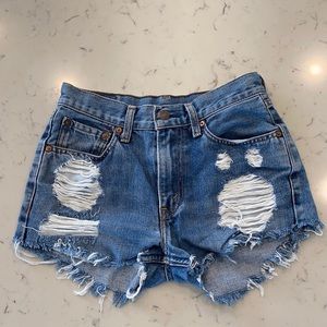 Levi Strauss distressed jean shorts, size 25